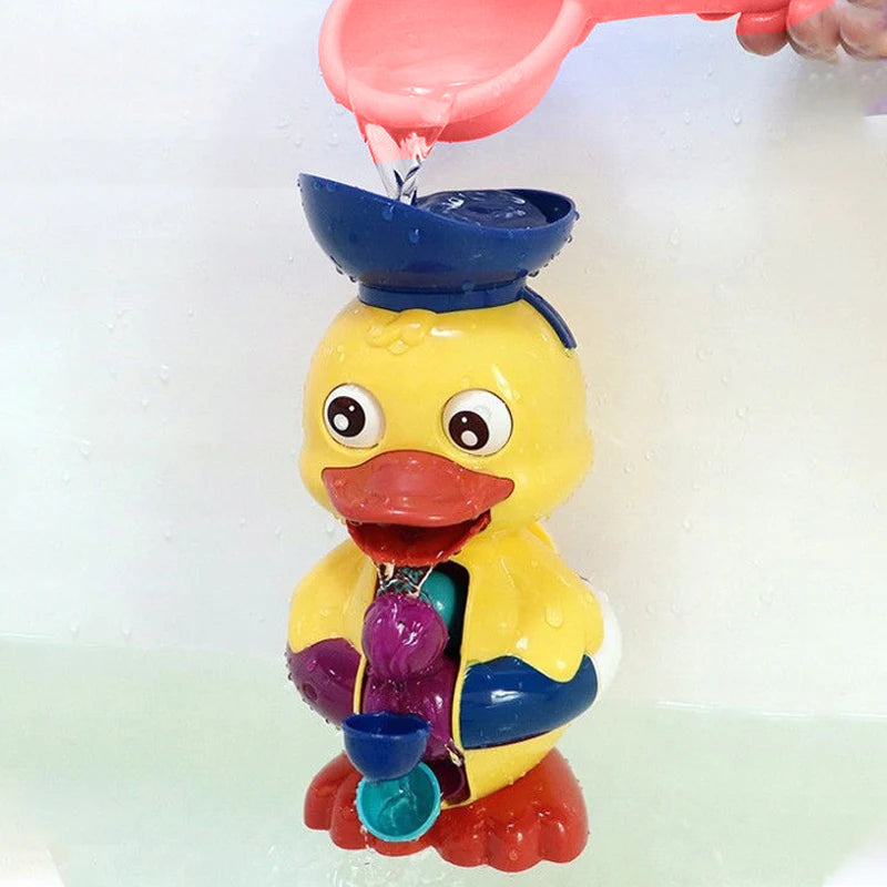 Lustiges Badespielzeug in Entenform
