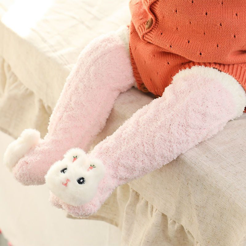 Flauschige Wintersocken für Babys