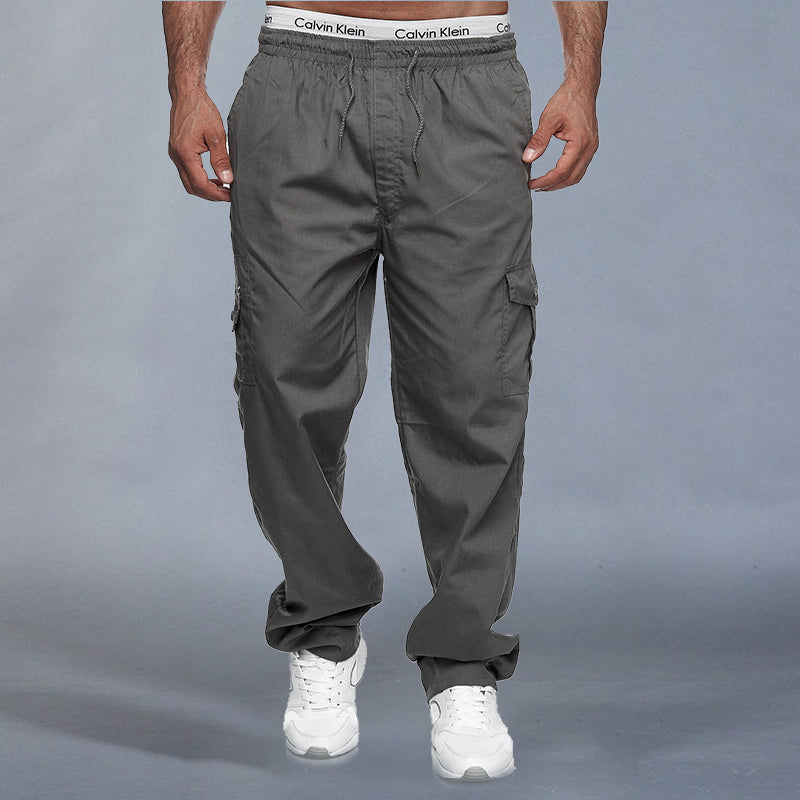 Lässige lockere Herrenhose mit mehreren Taschen